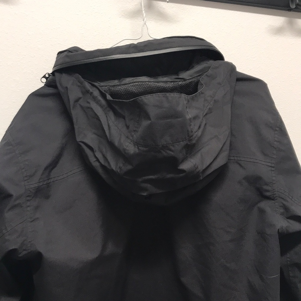 Helly Hansen Jacket - image 4